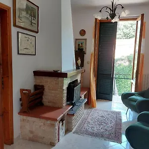 appartamento-a-due-passi-dal-mare-a-quercianella.it-tuscanyhotel.com/